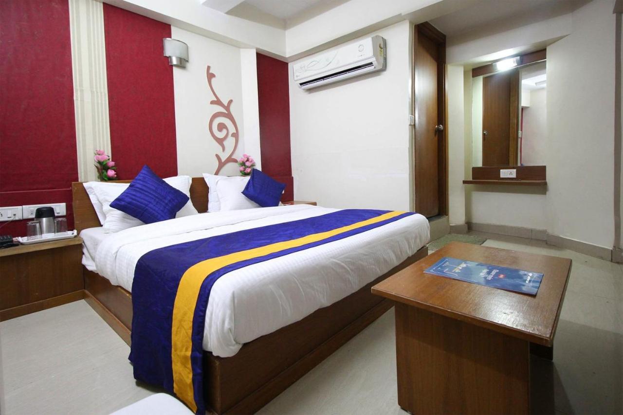 Hotel Campus 阿穆达巴 外观 照片