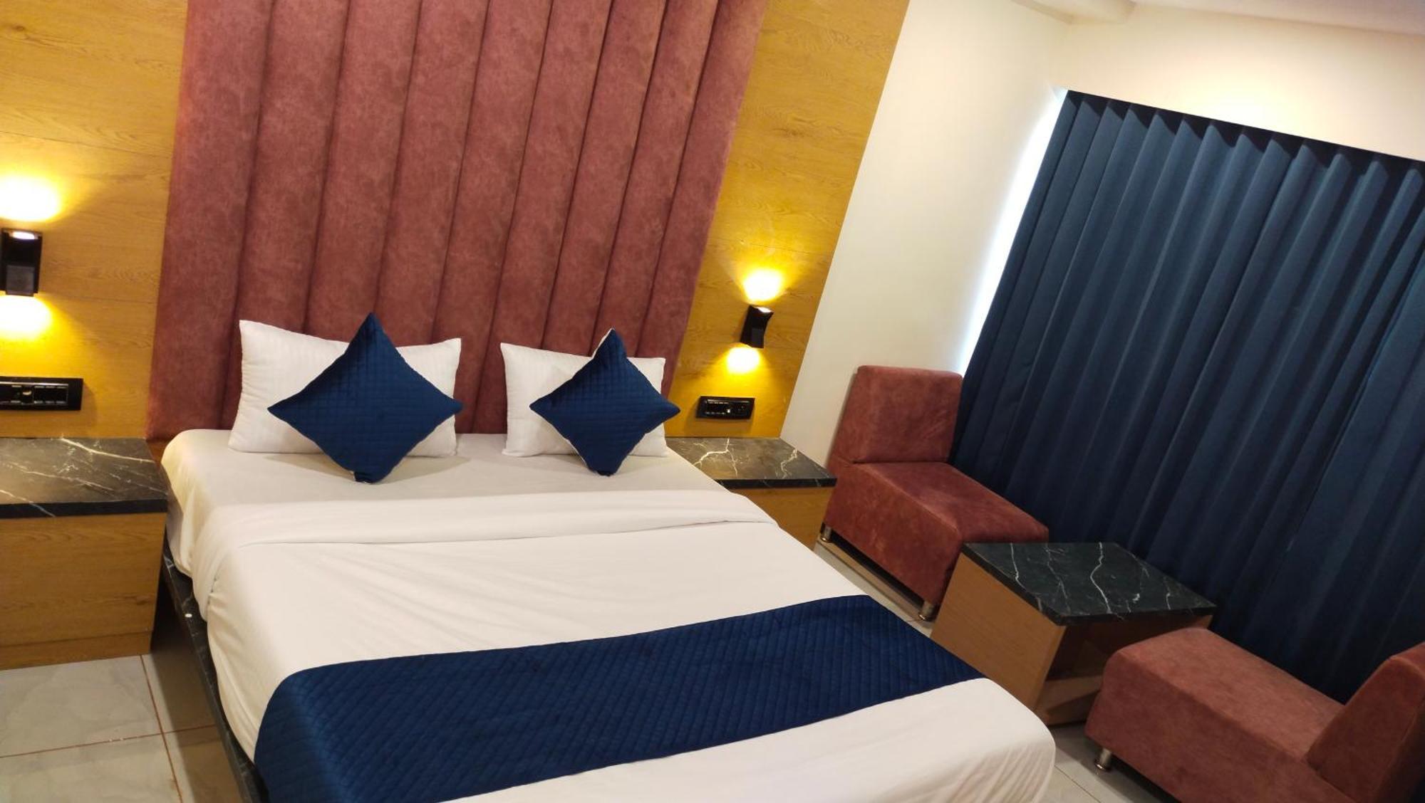 Hotel Campus 阿穆达巴 外观 照片